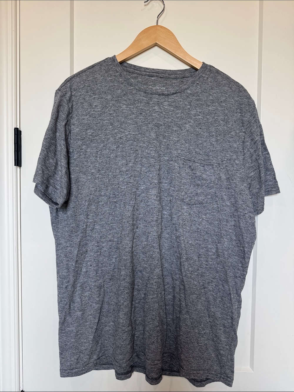 Goodfellow & Co Gray Crew Neck Pocket Tee